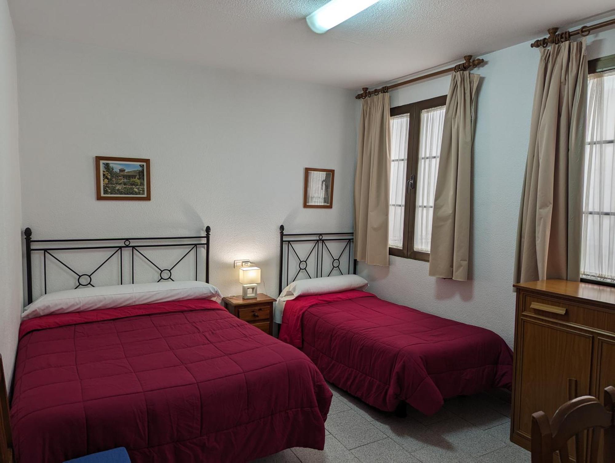 Pension Ciudad Navarro Ramos Granada Exterior photo