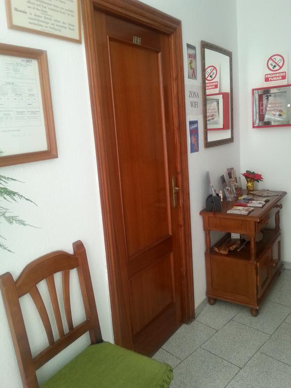 Pension Ciudad Navarro Ramos Granada Exterior photo